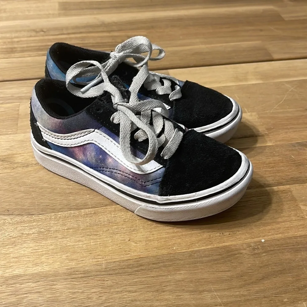VANS  sneakers
